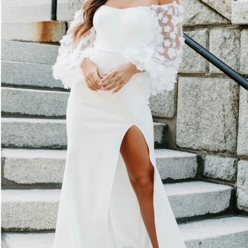 NanaMacs White Floral Sleeve Maxi Dress